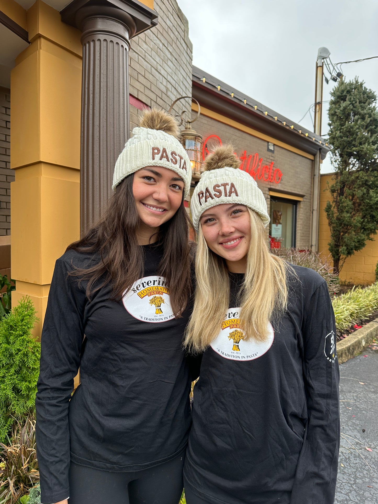 WHITE PASTA BEANIE WITH POM