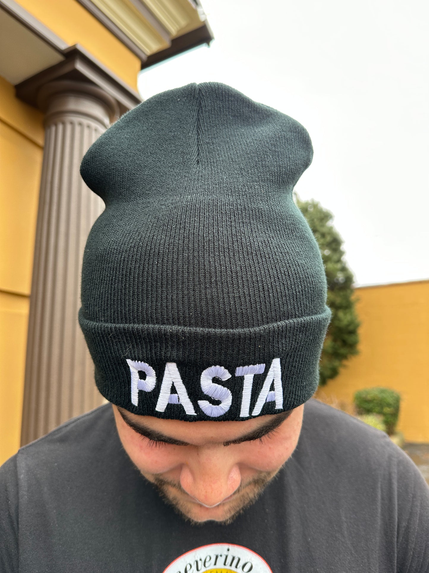 BLACK PASTA BEANIE